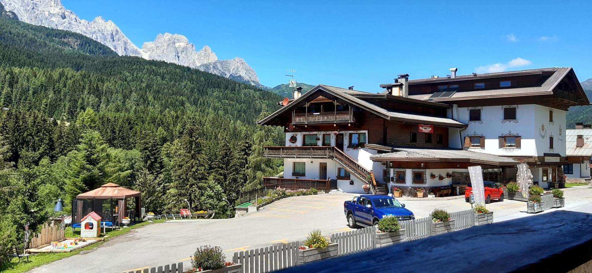 La Pineta Apartment *